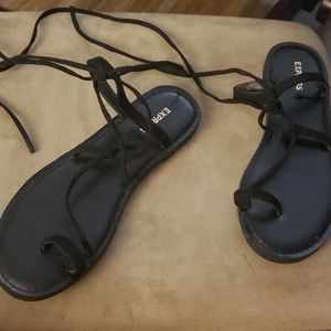 Womens size 71/2  sandals that tie up ankle/leg